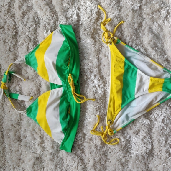 Citrus Other - VGUC Striped bikini